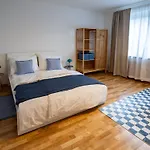 Apartement Lendside Am Wulfenia Kino In 5 Minuten Am See شقة كلاغنفورت